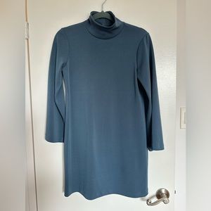 Super cute long sleeved Tunic, never worn, with tags from Club Monaco.